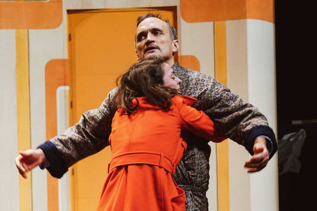 Pierre Matras et Rose-Hélène Michon dans Oscar. Photo : Claire Gontaud
