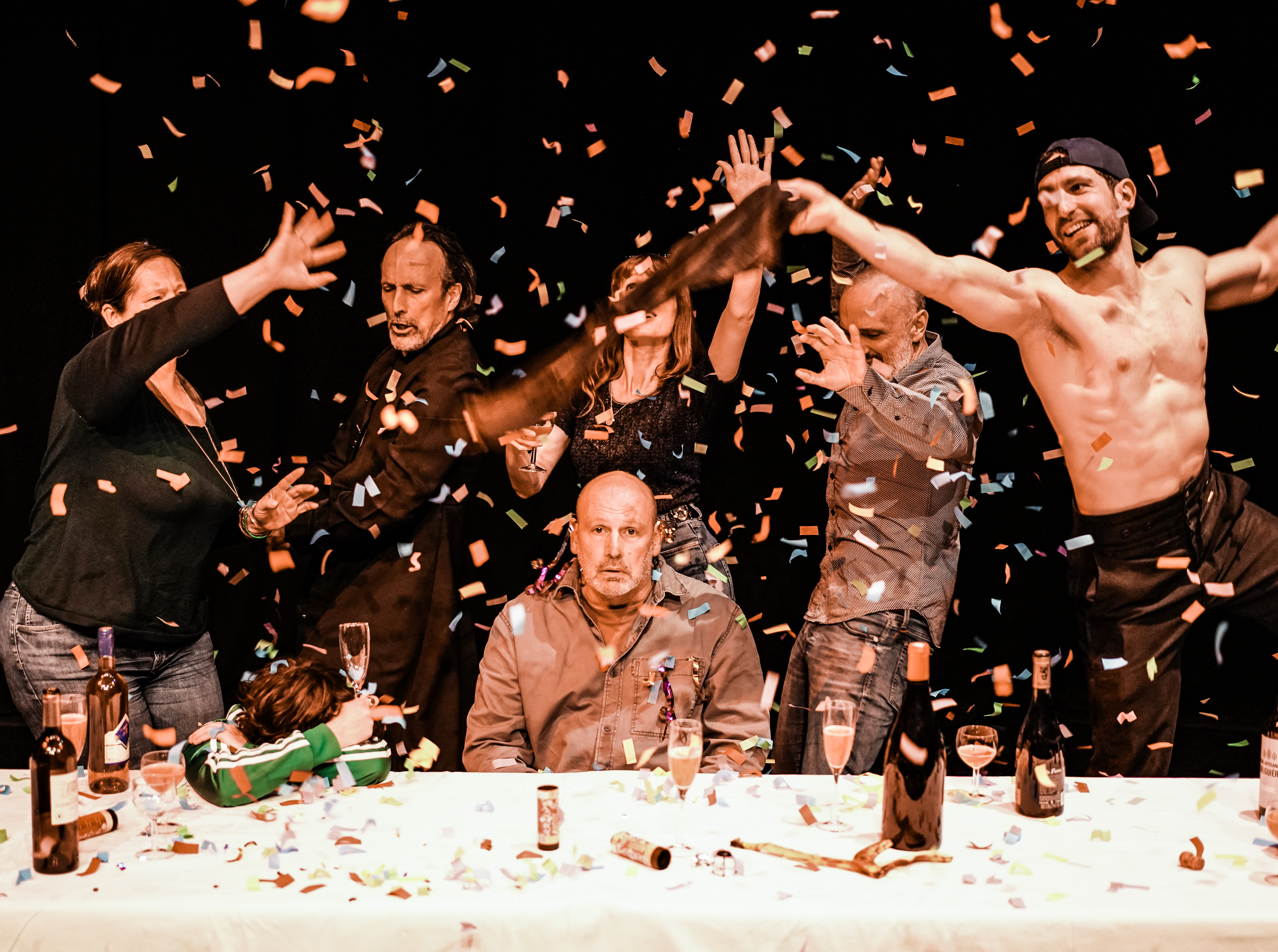 Le Suicidé. De Nicolas Erdman Mise en scène Lucas Saint Faust et Yohann Villepastour pour le Grenier de Toulouse photo : Claire Gontaud